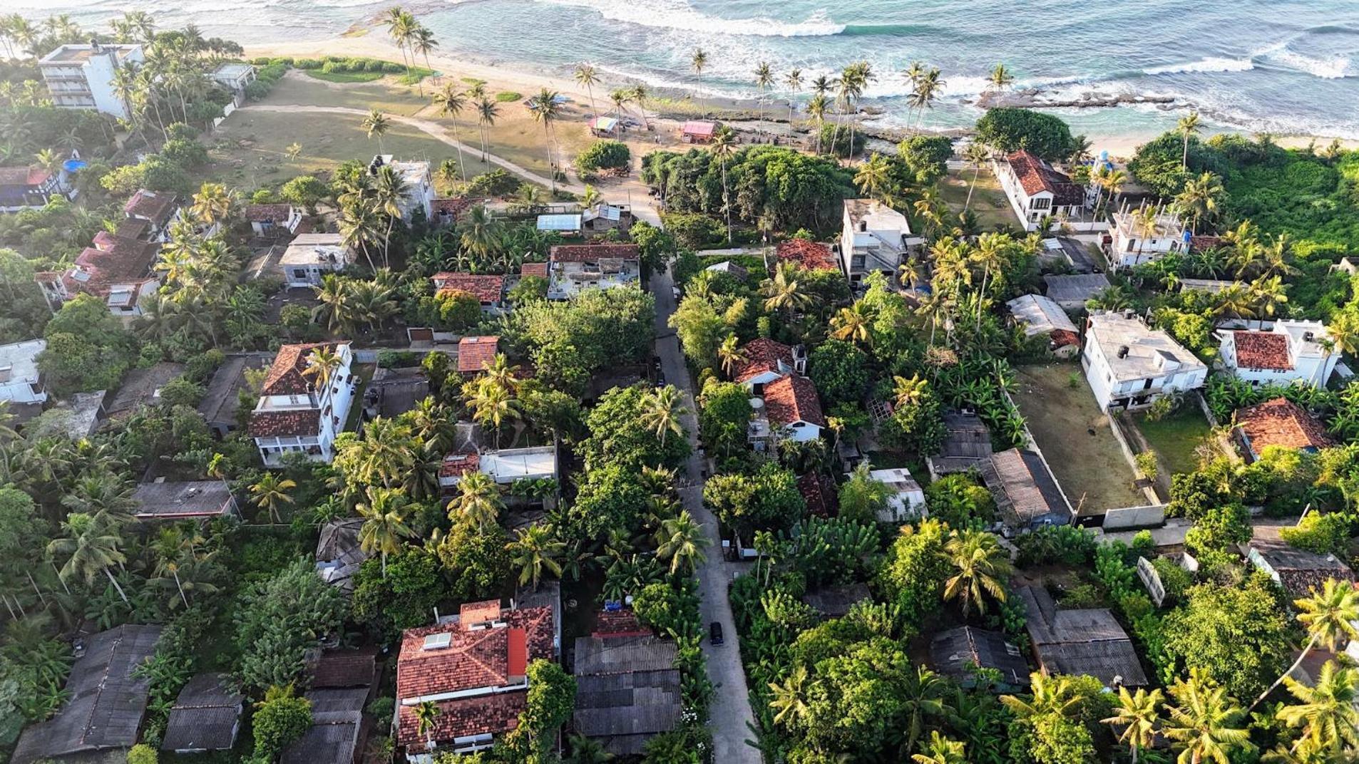 Dorian Guest House And Restaurant Weligama Exteriör bild