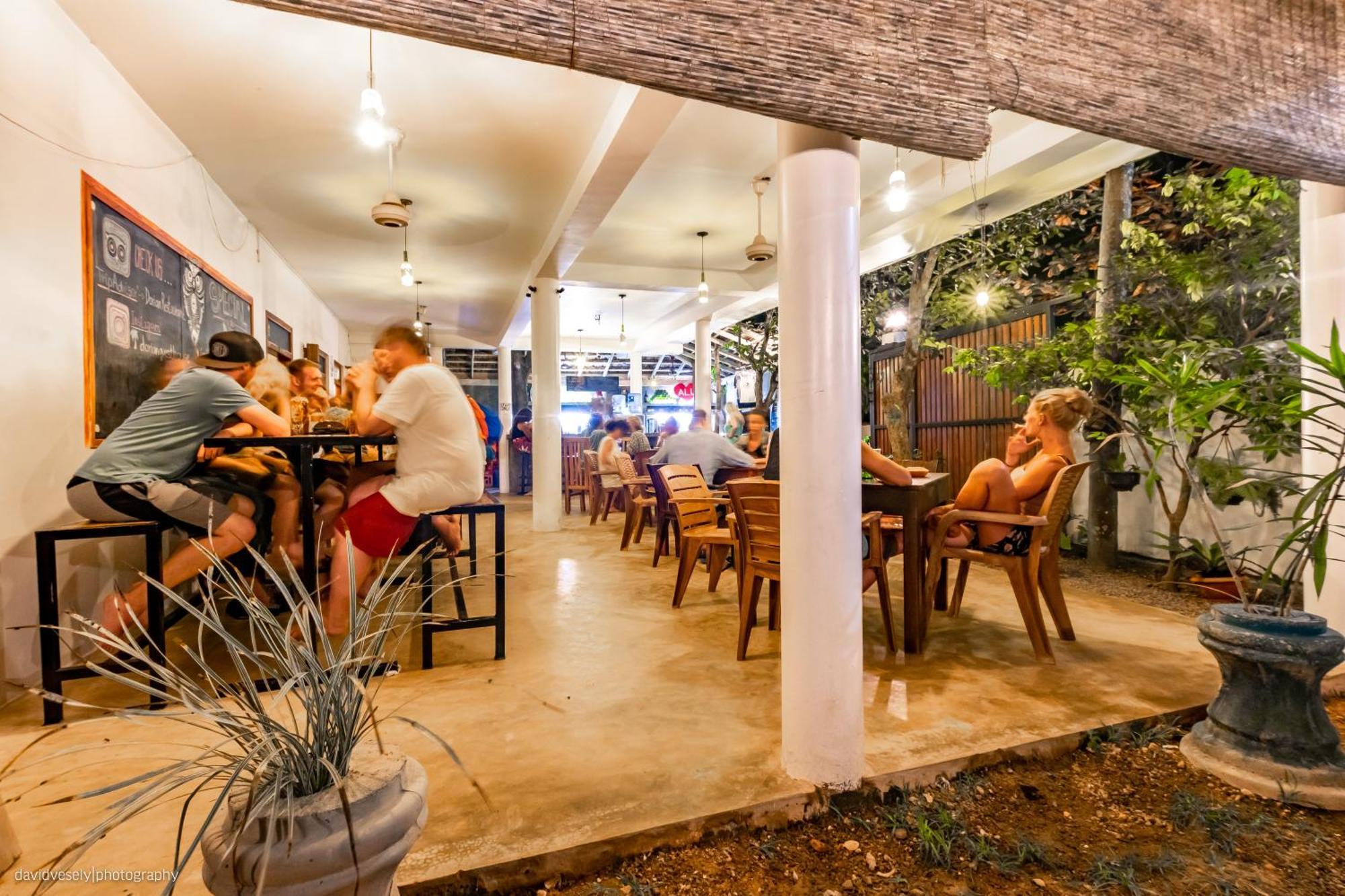 Dorian Guest House And Restaurant Weligama Exteriör bild