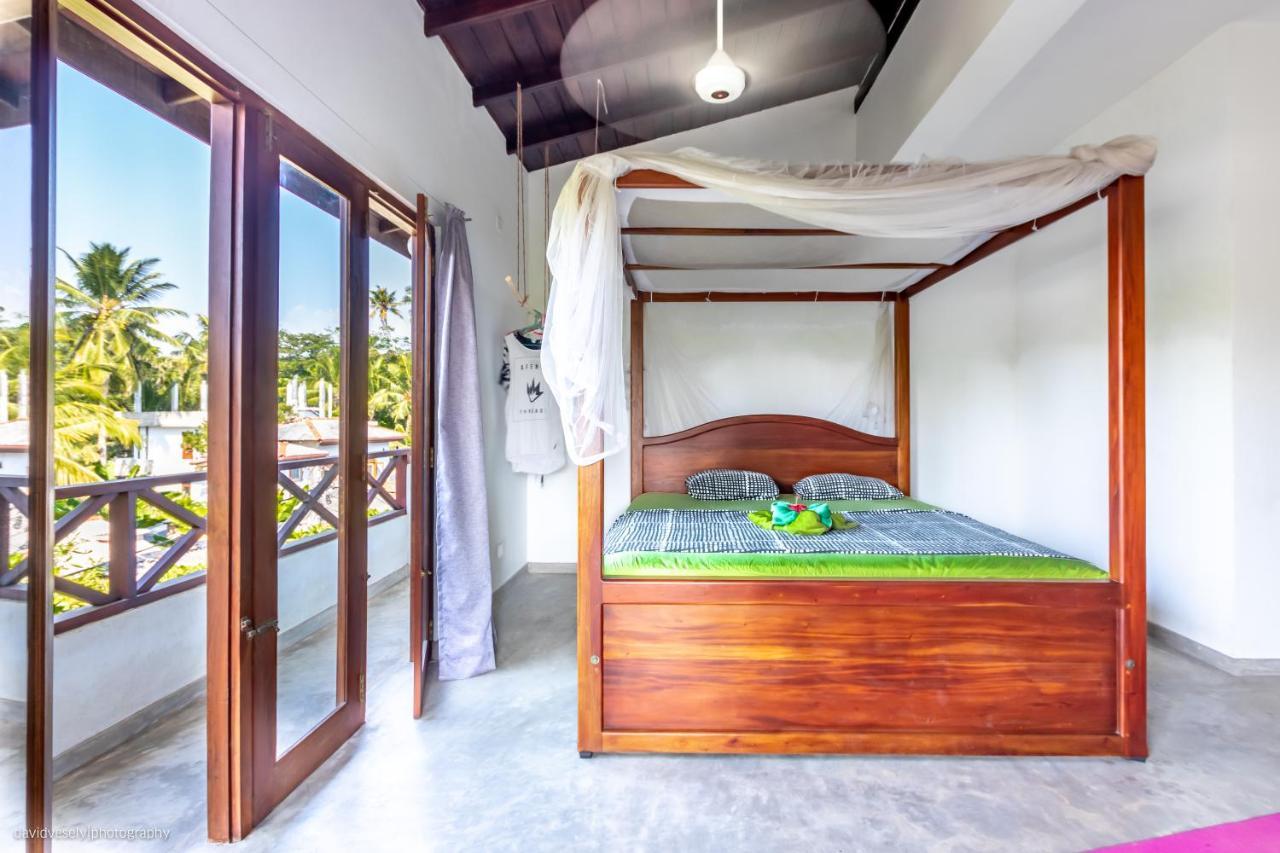 Dorian Guest House And Restaurant Weligama Exteriör bild