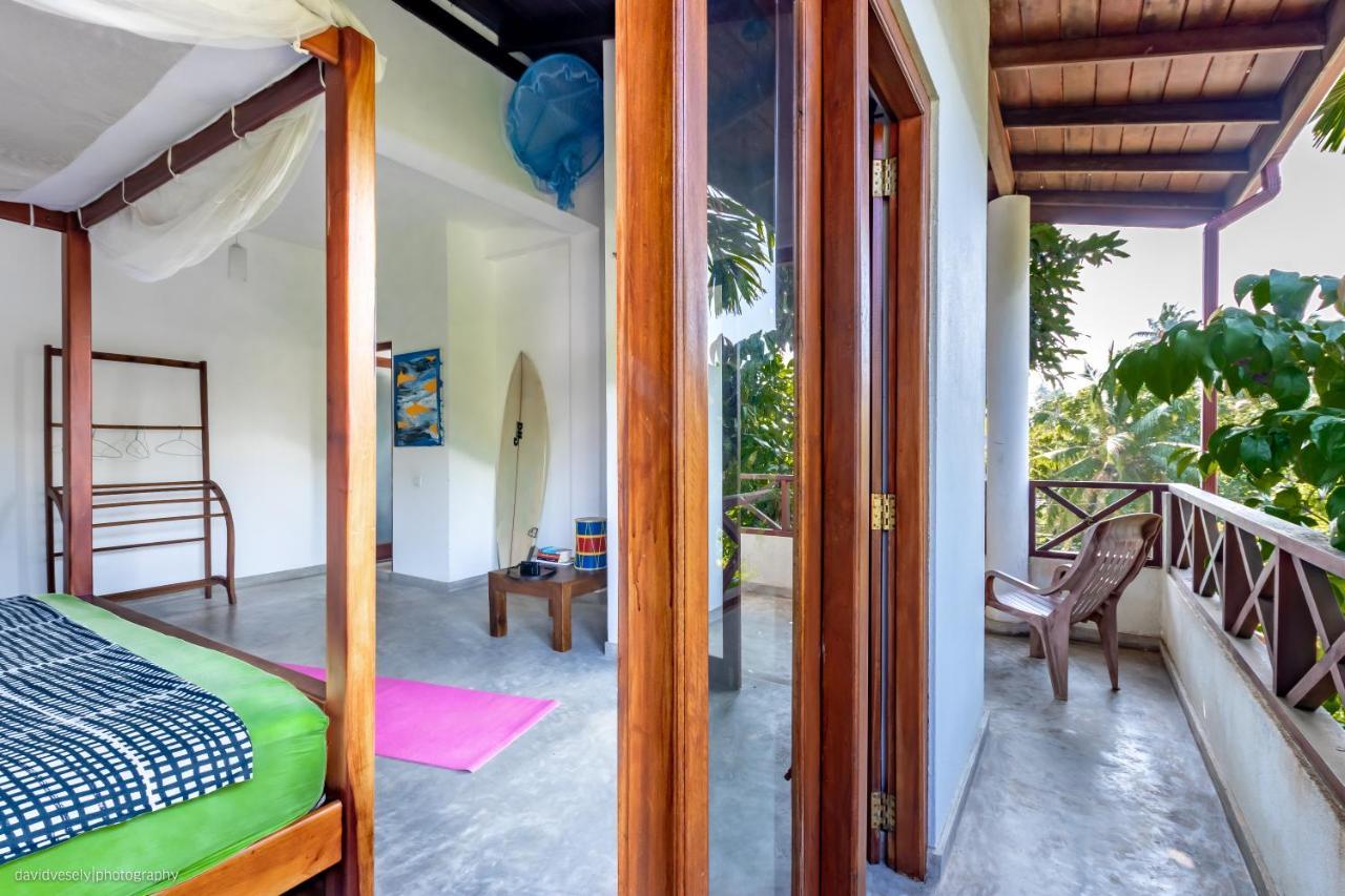 Dorian Guest House And Restaurant Weligama Exteriör bild